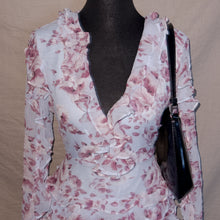 Load image into Gallery viewer, Floral ruched v-cut midi dress (S)
