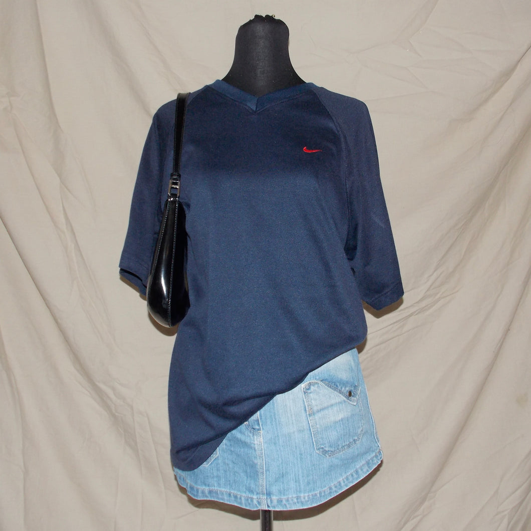 Nike navy blue tee (L)