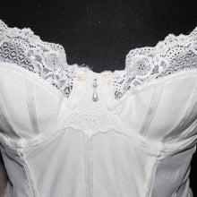 Load image into Gallery viewer, Lace trim white corset (M)
