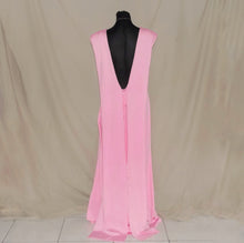 Load image into Gallery viewer, Pink deep v back maxi dress with long drape (L)
