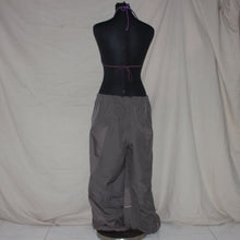 Load image into Gallery viewer, Nike taupe drawstring jogger (L)
