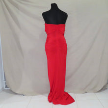 Load image into Gallery viewer, Ruched bright red tube long dress (M)
