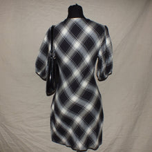 Load image into Gallery viewer, Black gingham midi dress (XS)
