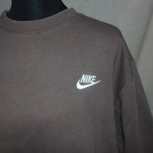 Load image into Gallery viewer, Nike brown classic logo sweater (L)
