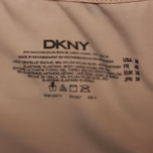 Load image into Gallery viewer, DKNY laced trip nude camisoles top (M)
