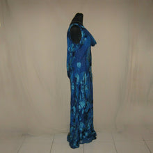 Load image into Gallery viewer, Vintage blue sequined dress (M)
