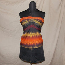 Load image into Gallery viewer, Boho patterned tube ruched top (M)
