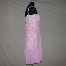 Load image into Gallery viewer, Pink laced patterned overlay midi dress (S/M)
