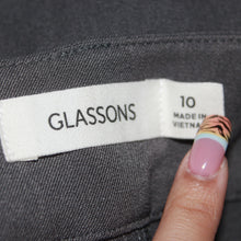 Load image into Gallery viewer, Gray low-rise mini skirt w/ belt loops (M)
