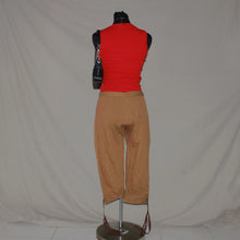 Load image into Gallery viewer, Brown stripped mid waist capri (S)
