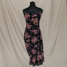 Load image into Gallery viewer, Floral laced black midi dress (S)
