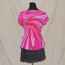 Load image into Gallery viewer, Asymmetrical pink top (S)
