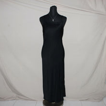 Load image into Gallery viewer, Black basic long dress (XS)
