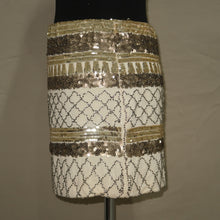 Load image into Gallery viewer, Sequenced beige skirt (S/M)
