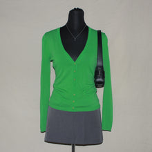 Load image into Gallery viewer, Green v-cut cardigan (S)
