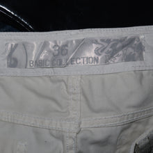 Load image into Gallery viewer, White low waisted denim skirt (W28)
