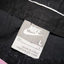 Load image into Gallery viewer, Nike black jorts (W32)
