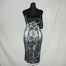 Load image into Gallery viewer, Dorothy Perkins floral laced tube dress (M)
