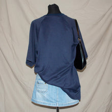 Load image into Gallery viewer, Nike navy blue tee (L)

