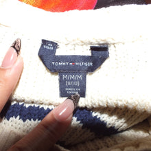 Load image into Gallery viewer, Tommy Hilfiger knitted beige stripped heart sweater (XS)

