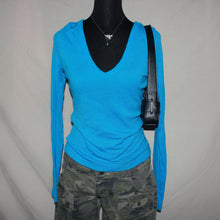 Load image into Gallery viewer, Kookai blue v-cut top (S)
