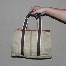 Load image into Gallery viewer, Vintage Coach hampton nylon small Bag
