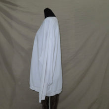 Load image into Gallery viewer, GYMSHARK white embroidered logo sweater (XXL)
