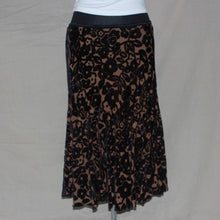 Load image into Gallery viewer, Charlie Brown midi skirt (M/L)
