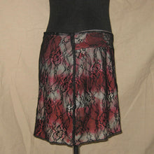 Load image into Gallery viewer, Floral laced adjustable waist tie mini skirt (M)
